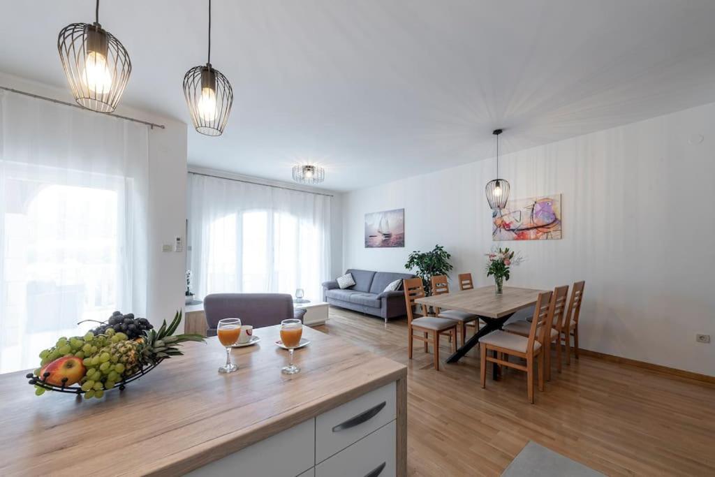 Apartment Bayview Oasis